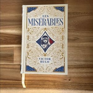Les Miserables Barnes and Noble collectors edition gold edges
